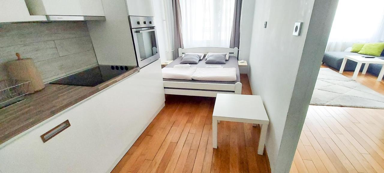 High White Apartments เบลเกรด ภายนอก รูปภาพ